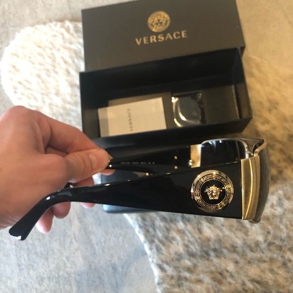 Men's Versace Polarized Black and Gold Sunglasses - Picture 1 of 5